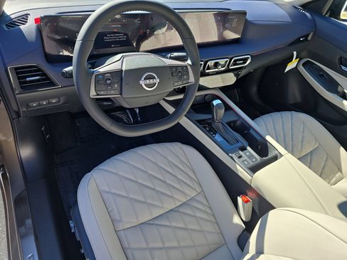 New 2026 Nissan Sentra SL w/ Floor Mat Package FWD image 15