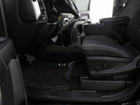 Used 2018 Chevrolet Silverado 1500 LT w/ All Star Edition image 15