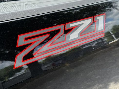 Used 2022 Chevrolet Colorado Z71 RWD image 6