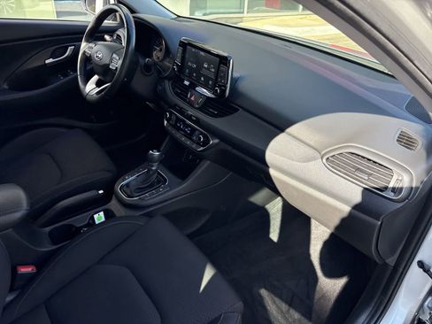 Used 2018 Hyundai Elantra GT w/ Style Package 02 image 22