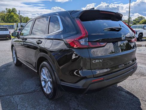Certified 2025 Honda CR-V EX image 8
