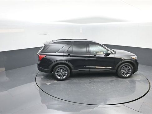 New 2026 Ford Explorer Active w/ Active Comfort Package image 24