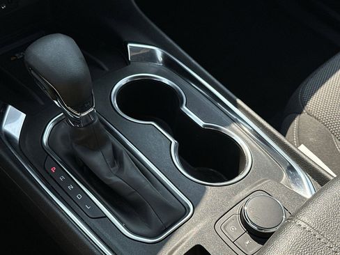 Certified 2022 Chevrolet Traverse LT image 15