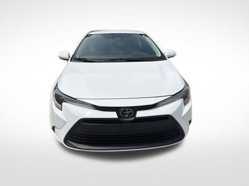 Used 2024 Toyota Corolla LE FWD image 8