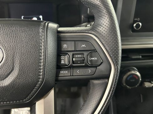 Used 2025 Toyota 4Runner SR5 image 15