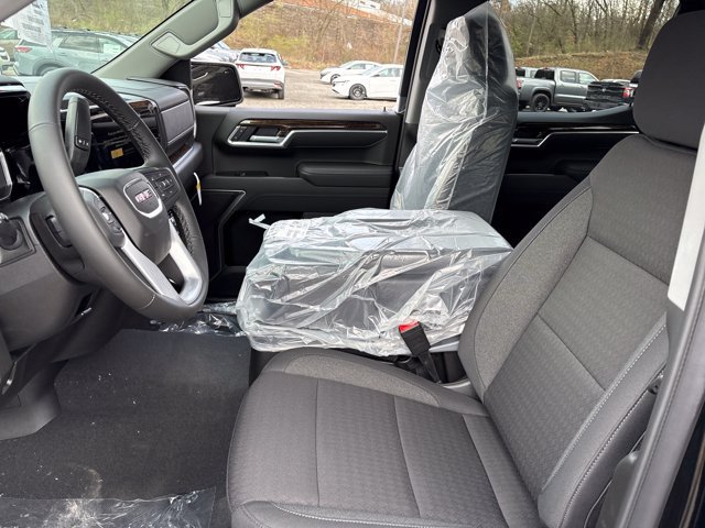 New 2026 GMC Sierra 1500 SLE w/ X31 Off-Road Package AWD/4WD image 4