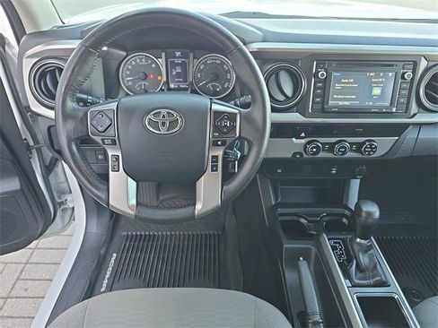Used 2018 Toyota Tacoma SR5 image 13