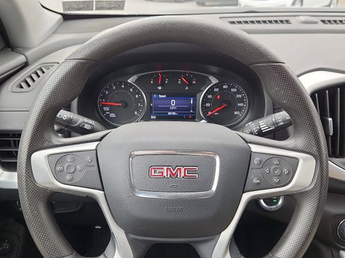 Certified 2022 GMC Terrain SLE w/ Driver Convenience Package image 16