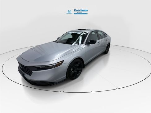 Used 2024 Honda Accord Sport image 6