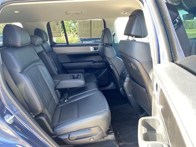 Used 2025 Hyundai Santa Fe SEL FWD image 14