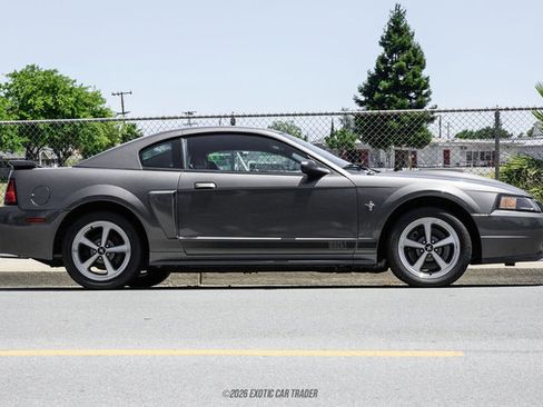Used 2003 Ford Mustang Mach 1 RWD image 9