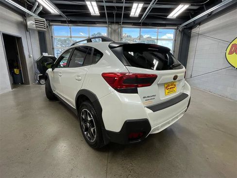 Used 2018 Subaru Crosstrek 2.0i Premium image 3