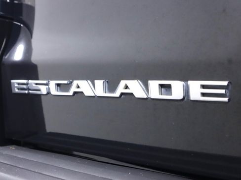 Used 2016 Cadillac Escalade Platinum AWD/4WD image 46
