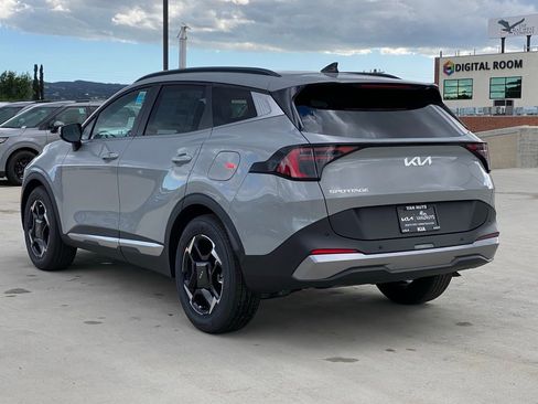 New 2026 Kia Sportage EX image 6