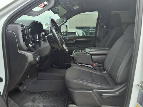 Used 2024 Chevrolet Silverado 2500 LT AWD/4WD image 25