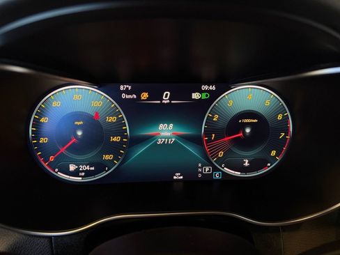 Used 2023 Mercedes-Benz GLC 300 4MATIC Coupe image 19
