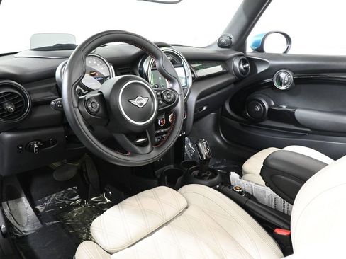 Used 2020 MINI Cooper S image 23
