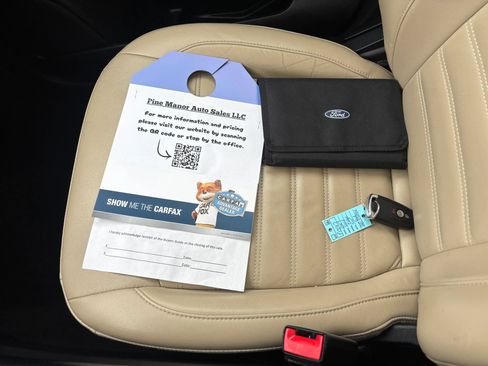 Used 2017 Ford Edge SEL w/ Equipment Group 201A AWD/4WD image 29
