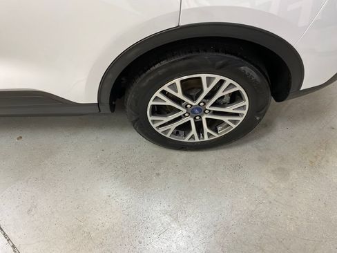 Used 2022 Ford Escape SEL AWD/4WD image 12