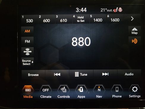 Used 2022 Jeep Grand Cherokee Laredo E w/ Security & Convenience Group image 25