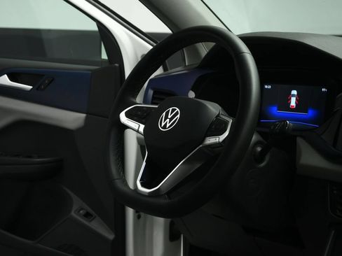 Used 2022 Volkswagen Taos SE FWD image 64