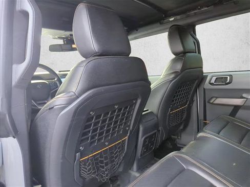 Used 2023 Ford Bronco Badlands image 19