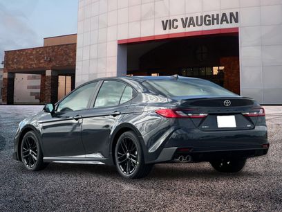 New 2026 Toyota Camry SE w/ Convenience Package