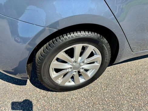 Used 2015 Kia Forte EX FWD image 32