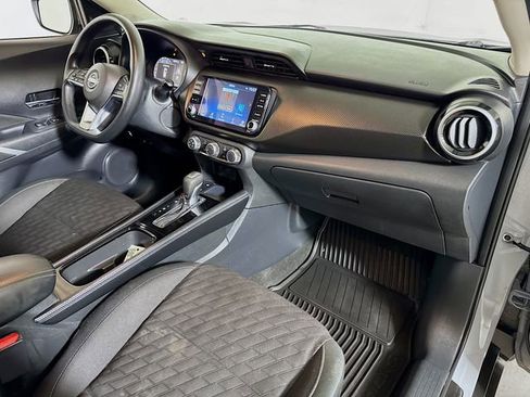 Used 2024 Nissan Kicks SV w/ Interior Electronics Package FWD image 25
