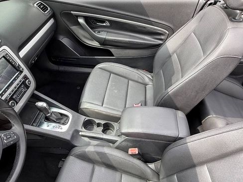 Used 2012 Volkswagen Eos Komfort FWD image 36