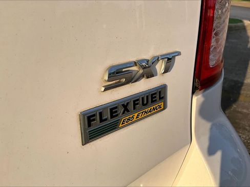 Used 2019 Dodge Grand Caravan SXT w/ Driver Convenience Group FWD image 10