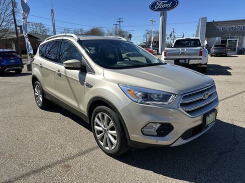 Used 2018 Ford Escape Titanium w/ Ford Safe & Smart Package image 11