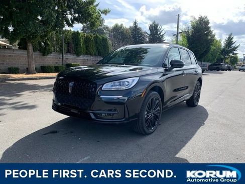 New 2025 Lincoln Corsair Reserve w/ Jet Appearance Package image 1