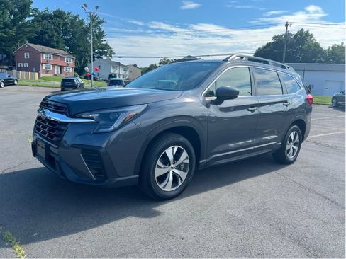 Used 2024 Subaru Ascent Premium w/ Convenience Package AWD/4WD image 5