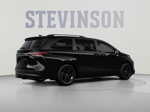 New 2026 Toyota Sienna XLE Woodland Edition AWD/4WD image 10