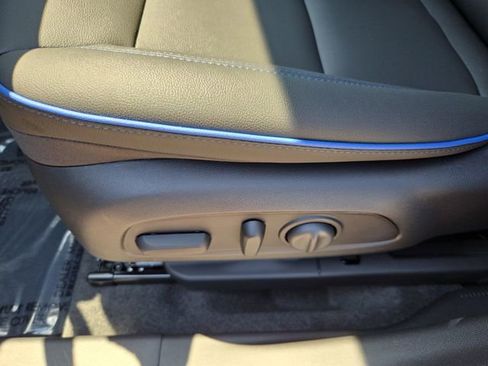 New 2026 Buick Envista Sport Touring w/ Convenience I Package FWD image 18