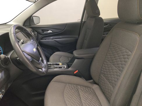 Used 2020 Chevrolet Equinox LT FWD image 17
