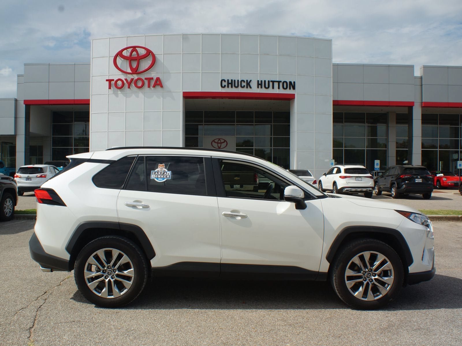 Used 2019 Toyota RAV4 Limited w/ Advanced Technology Package FWD image 1