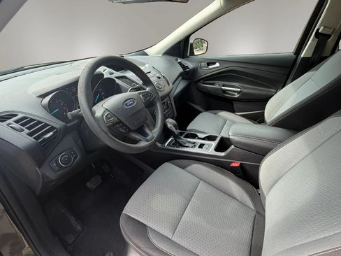 Used 2018 Ford Escape SE FWD image 9