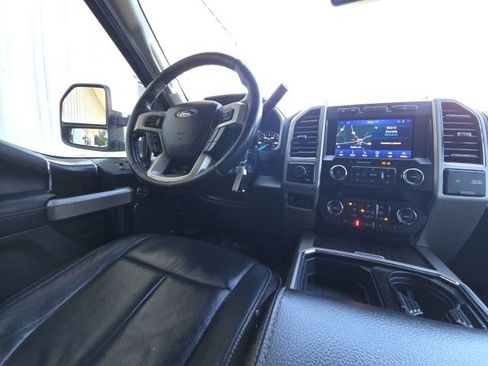 Used 2020 Ford F250 Lariat w/ Lariat Value Package image 27