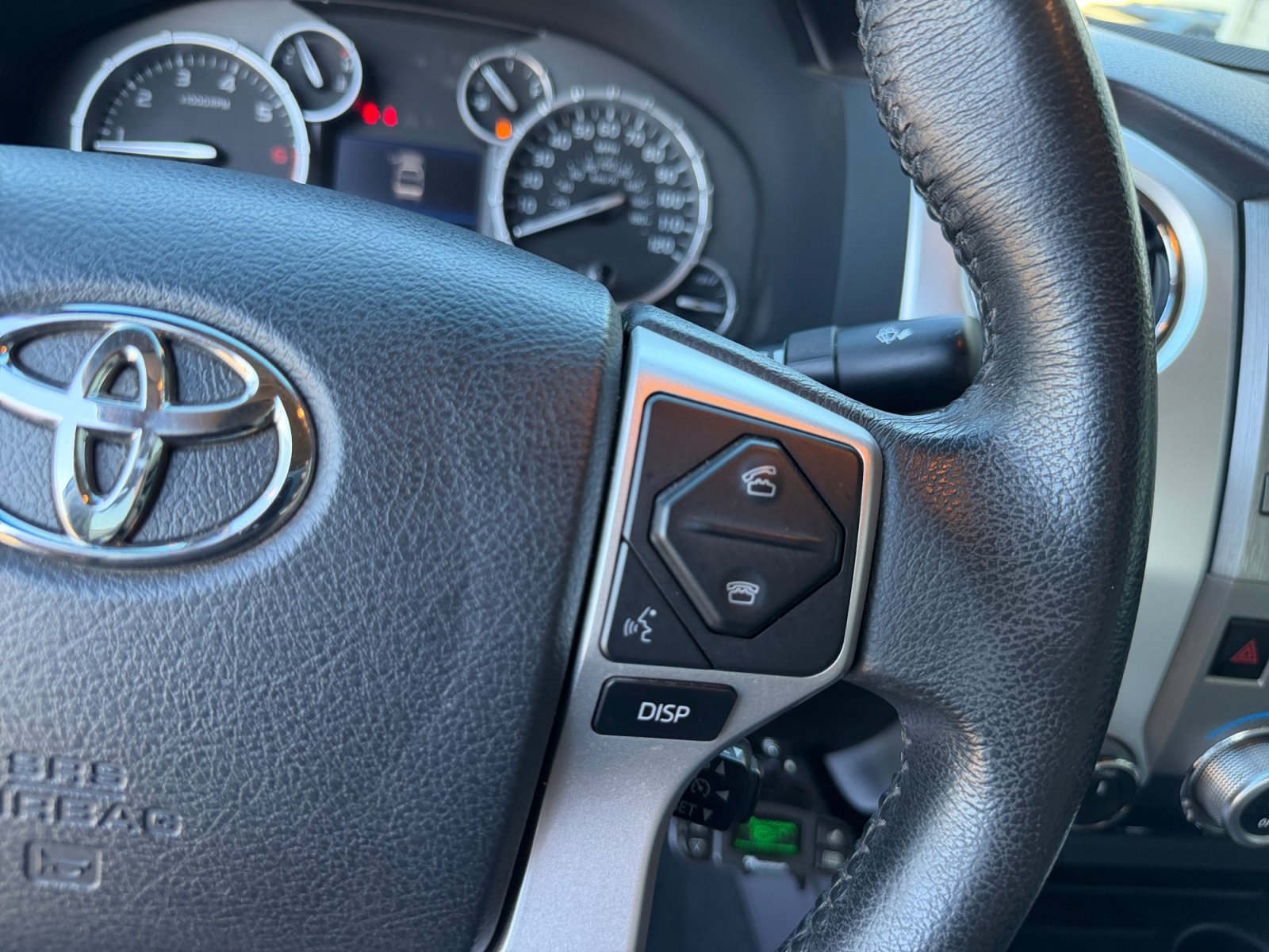 Used 2014 Toyota Tundra Limited w/ Limited Premium Package AWD/4WD image 25