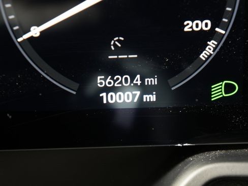 Certified 2024 Porsche 911 Carrera image 19