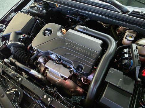 Used 2017 Chevrolet Malibu LS FWD image 37