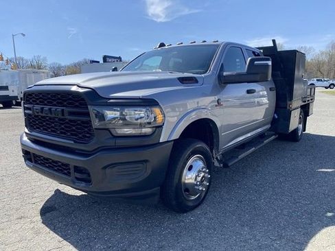 Used 2023 RAM 3500 Tradesman w/ Max Tow Package image 4