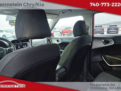 Used 2022 Kia Soul LX image 22