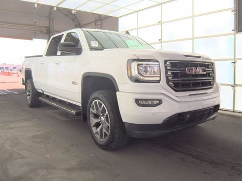 Used 2018 GMC Sierra 1500 SLT w/ All-Terrain Package image 3