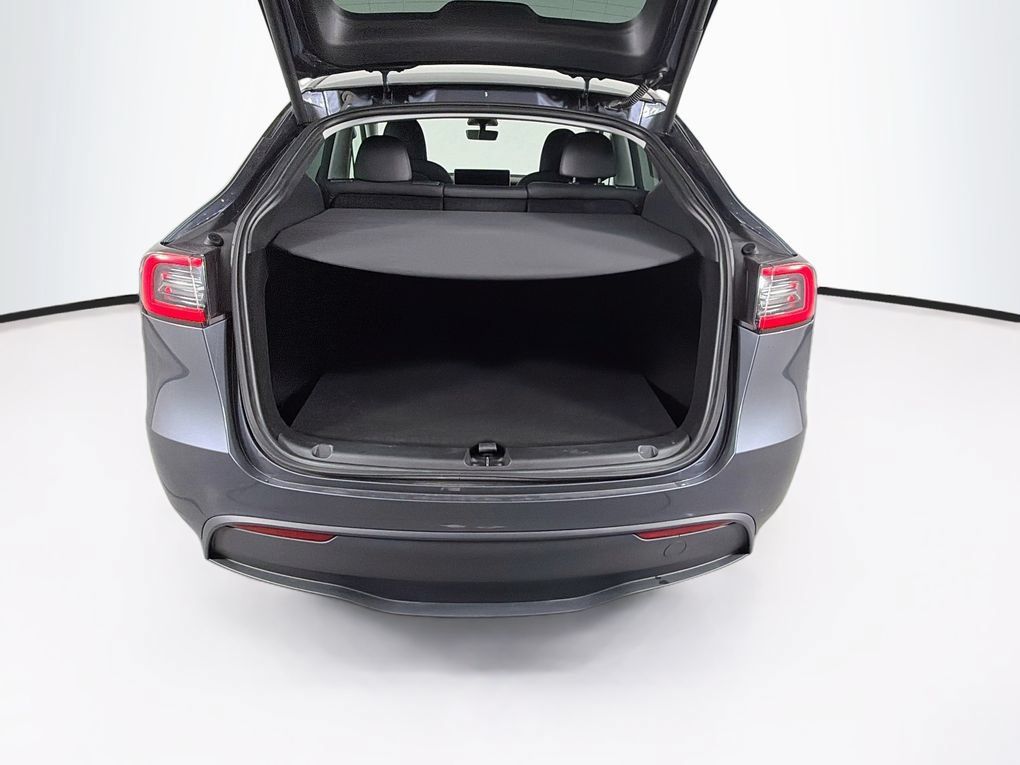 Used 2023 Tesla Model Y Performance AWD/4WD image 22