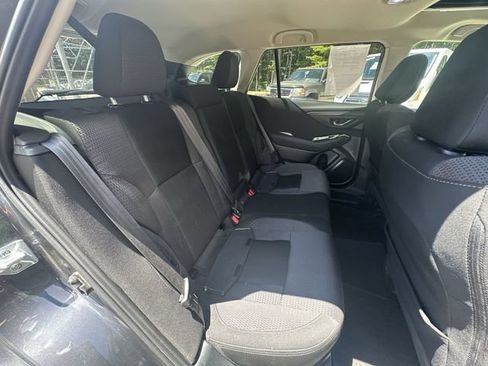 Used 2024 Subaru Outback Premium AWD/4WD image 31