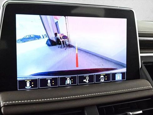 Used 2021 Chevrolet Tahoe High Country image 15