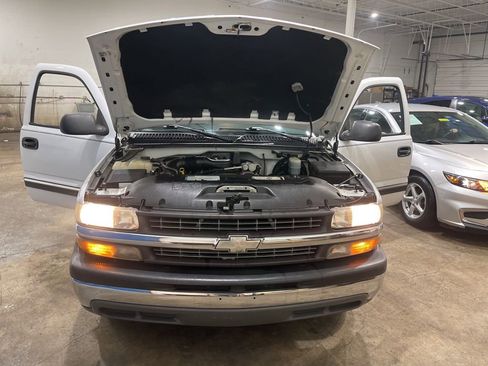 Used 2000 Chevrolet Silverado 1500 2WD Regular Cab w/ Exterior Appearance Pkg image 27